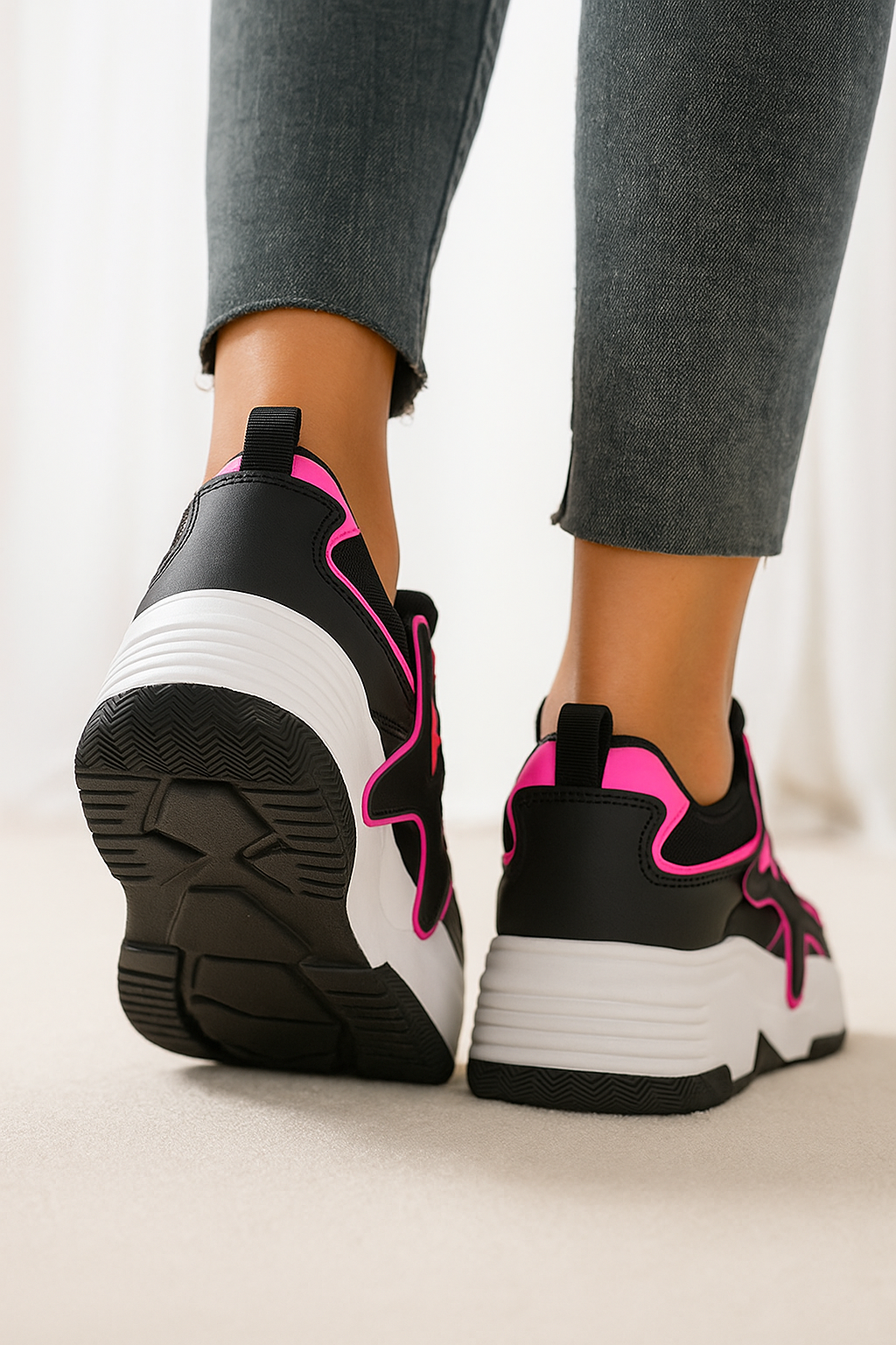 Baskets Sneakers Femme Sport Running Noir